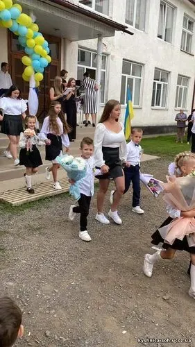 Фото 1 з 1: Свято Першого дзвоника