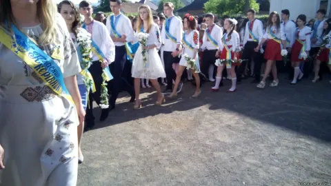 Фото 1 з 5: Свято Останнього дзвоника в Кушницькій ЗОШ