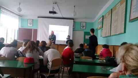Фото 2 з 7: 1 грудня - Всесвітній День боротьби зі СНІДом
