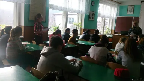 Фото 3 з 7: 1 грудня - Всесвітній День боротьби зі СНІДом