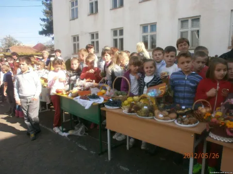 Фото 3 з 3: Свято осені - 2014