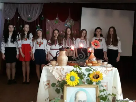 Фото 3 з 9: Шевченківський тиждень