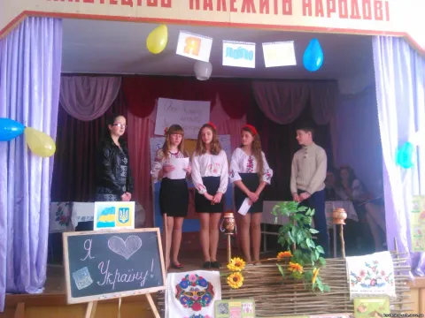 Фото 6 з 7: Гурток "Кушничанка"